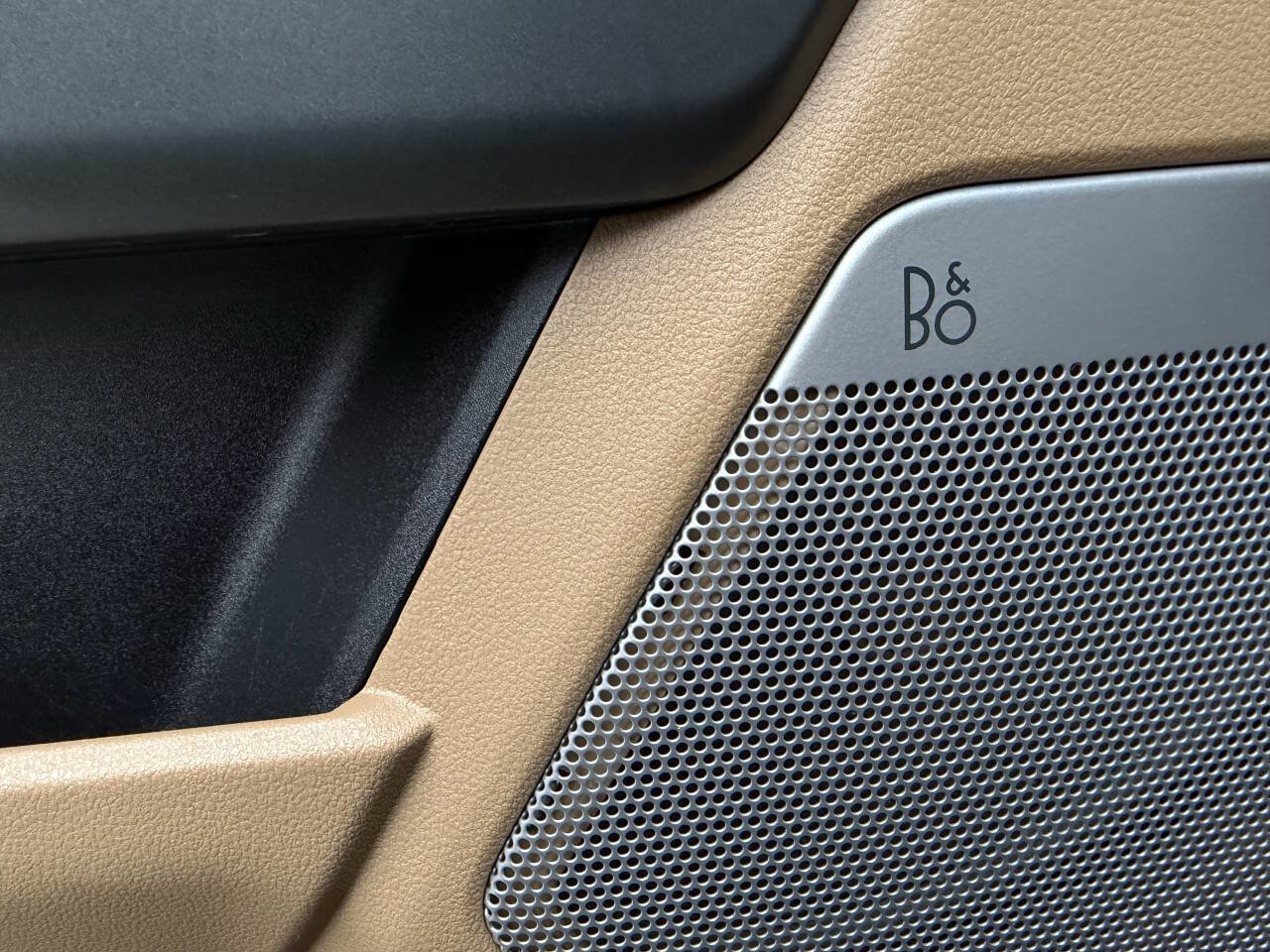 Used 2023 Ford F250 Lariat w/ Lariat Ultimate Package image 40