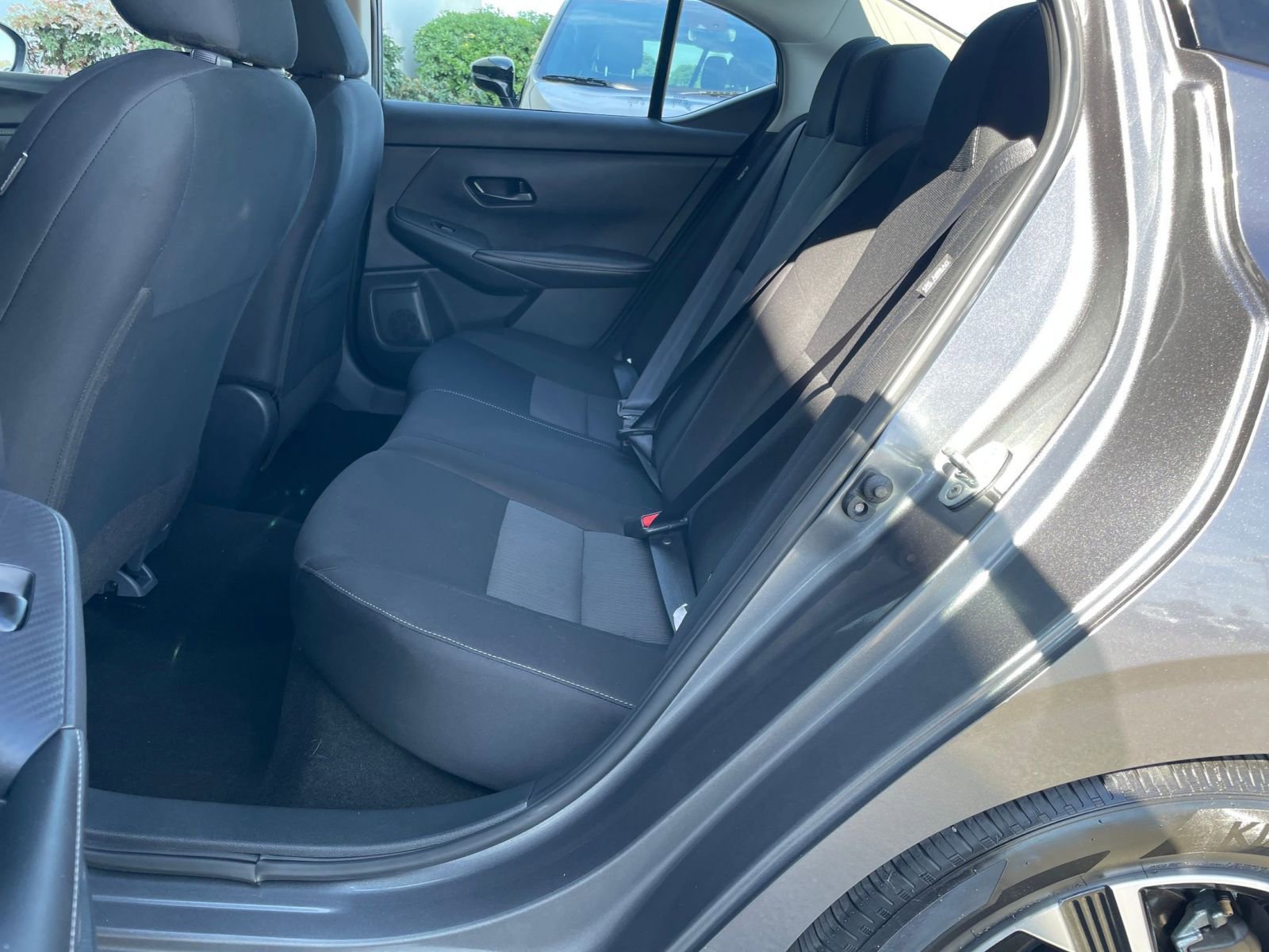 Used 2025 Nissan Sentra SV image 37
