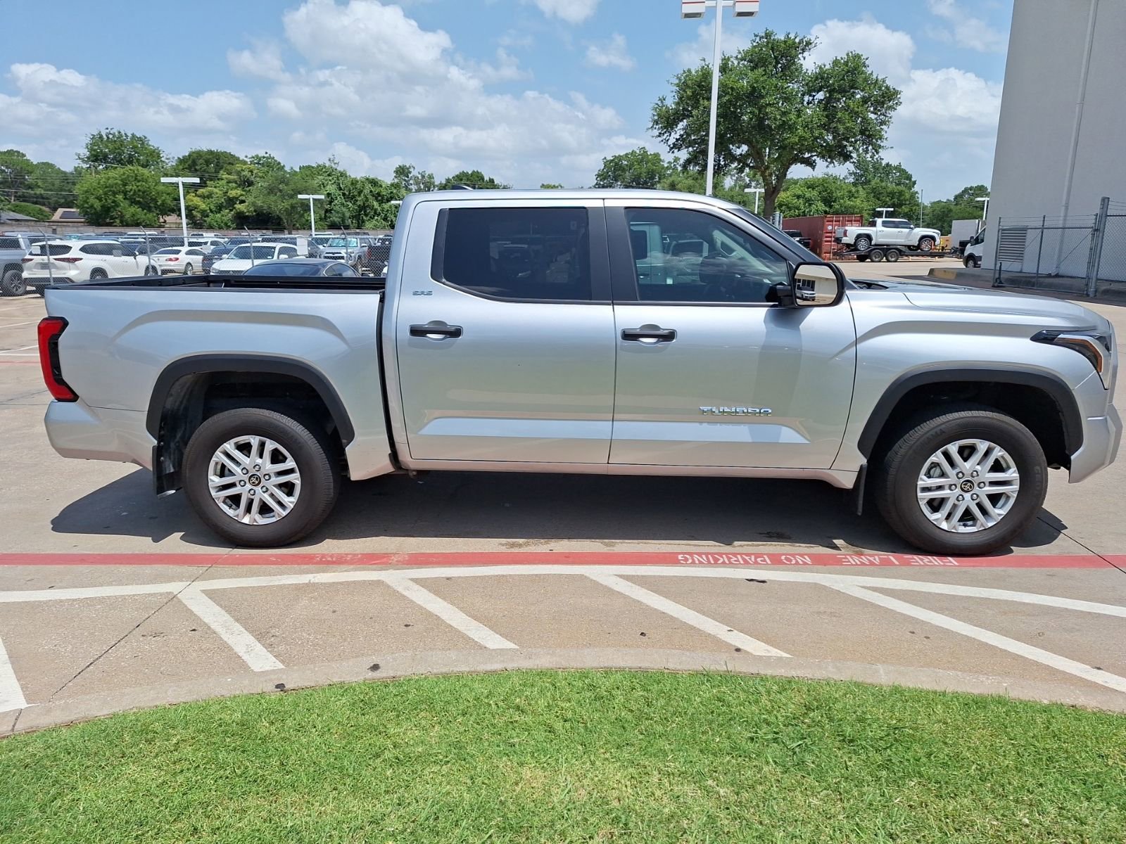 Used 2024 Toyota Tundra SR5 image 7