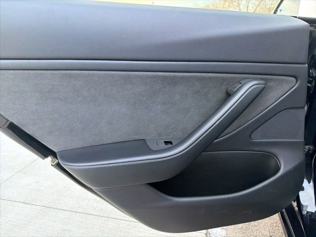 Used 2019 Tesla Model 3 Standard Range Plus image 17