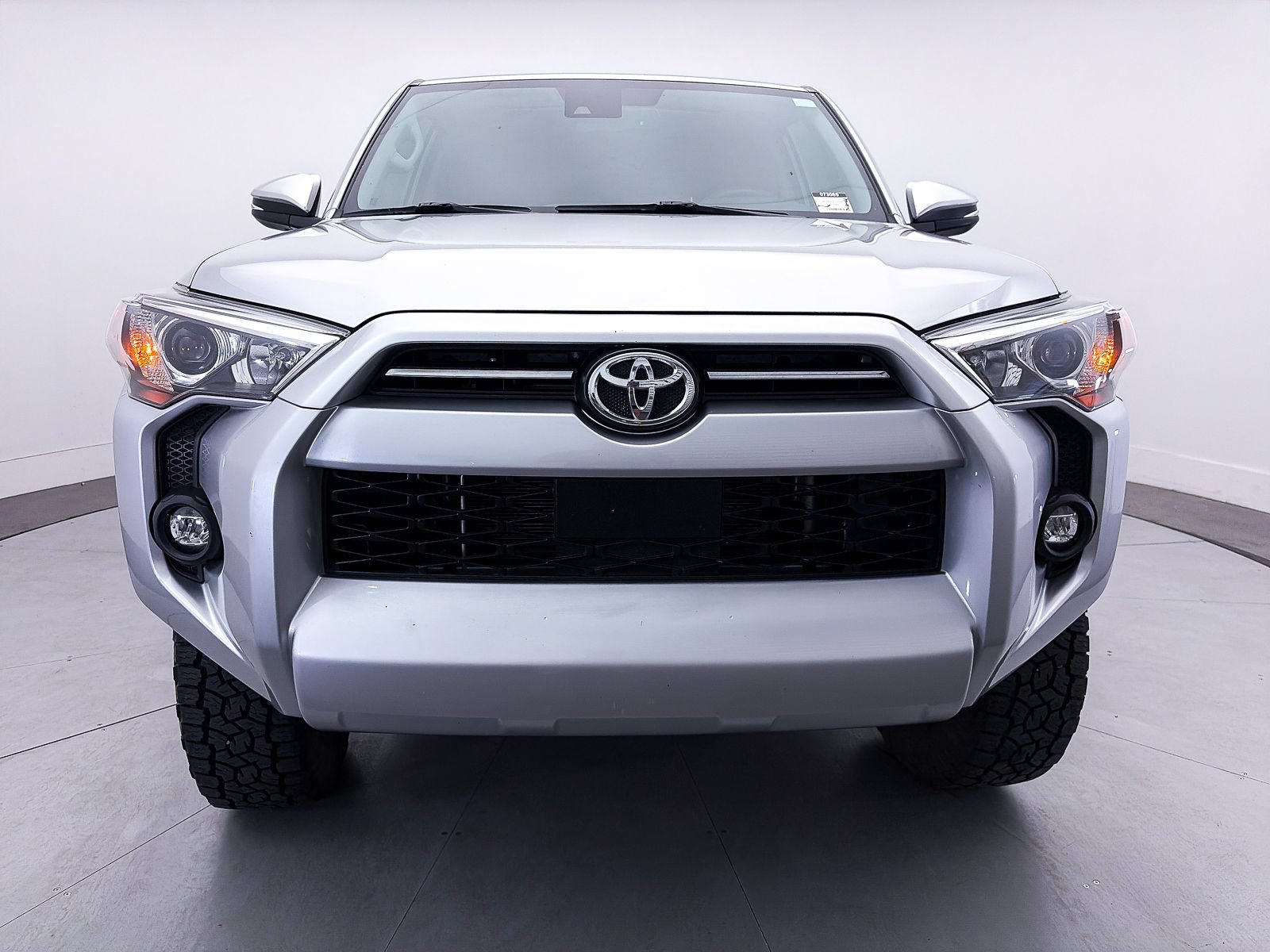 Used 2022 Toyota 4Runner SR5 Premium w/ Moonroof Package AWD/4WD image 13