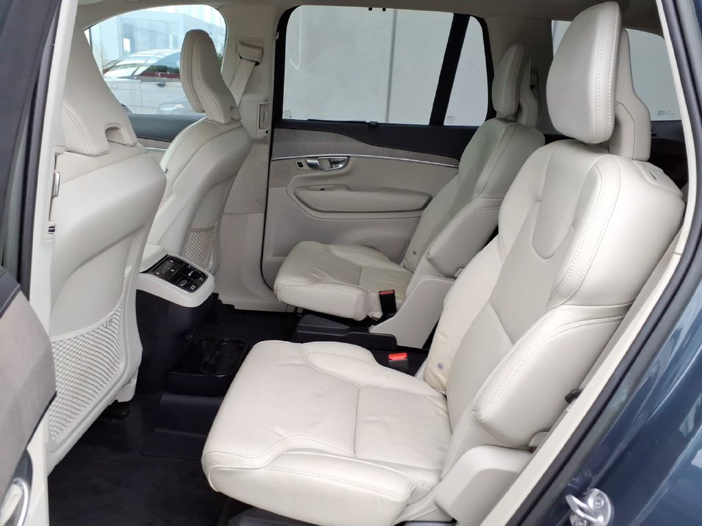Certified 2022 Volvo XC90 T6 Inscription w/ Advanced Package AWD/4WD image 8