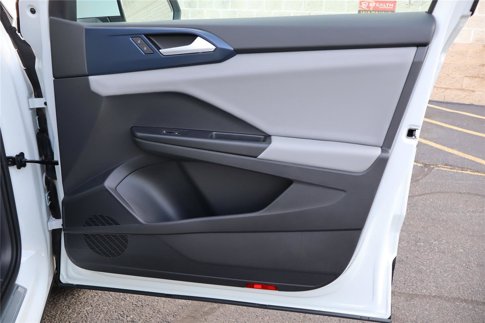 Certified 2022 Volkswagen Taos SE image 26