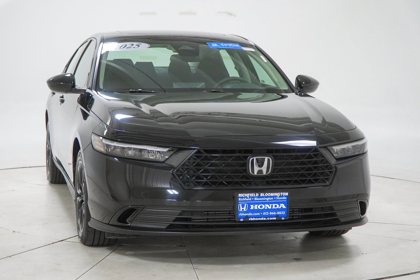Certified 2025 Honda Accord SE image 15