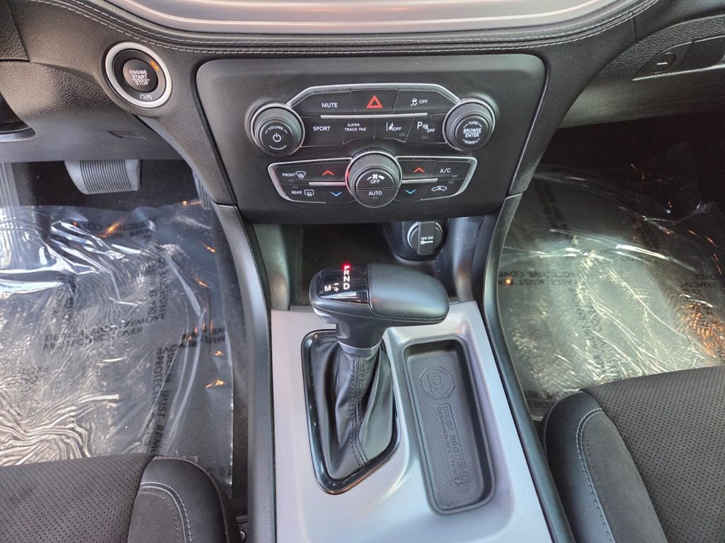 Used 2023 Dodge Charger R/T w/ Plus Group image 25