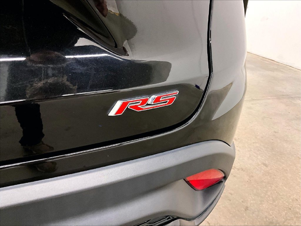 Used 2024 Chevrolet Trax RS FWD image 24