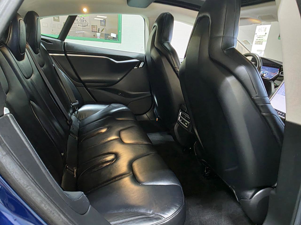Used 2015 Tesla Model S 70D AWD/4WD image 21