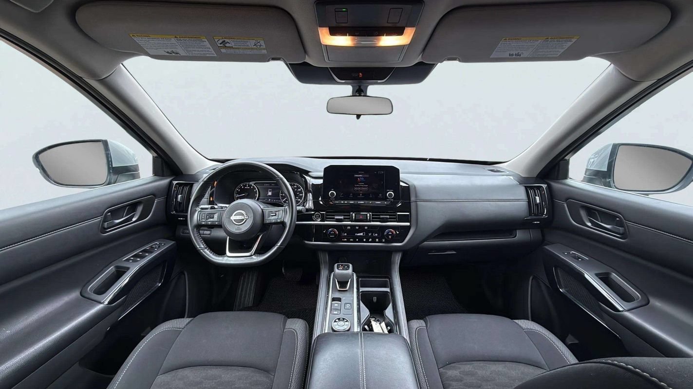 Used 2024 Nissan Pathfinder SV AWD/4WD image 9