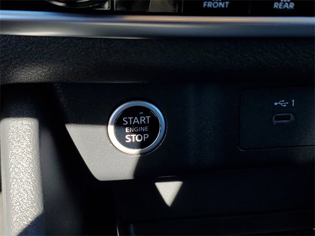 Used 2023 Nissan Rogue SV image 21