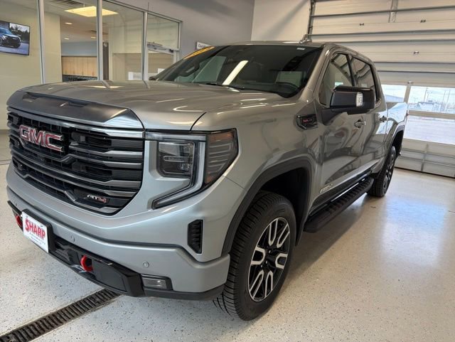 Used 2024 GMC Sierra 1500 AT4 w/ Technology Package AWD/4WD image 7