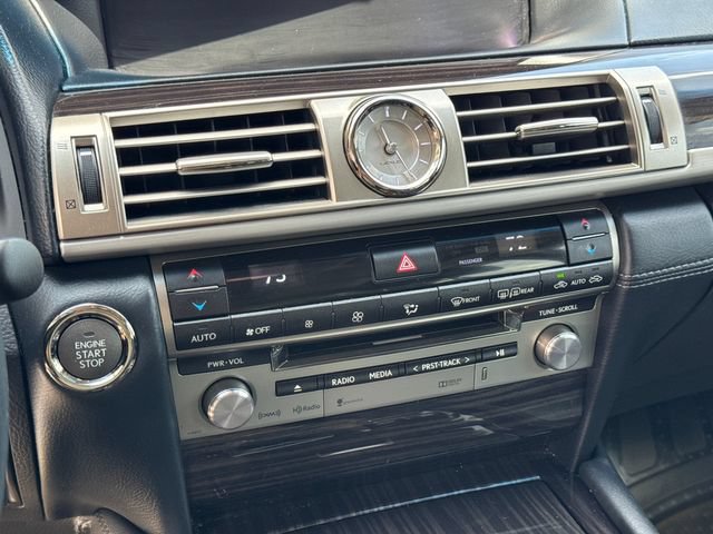 Used 2015 Lexus LS 460 RWD image 12
