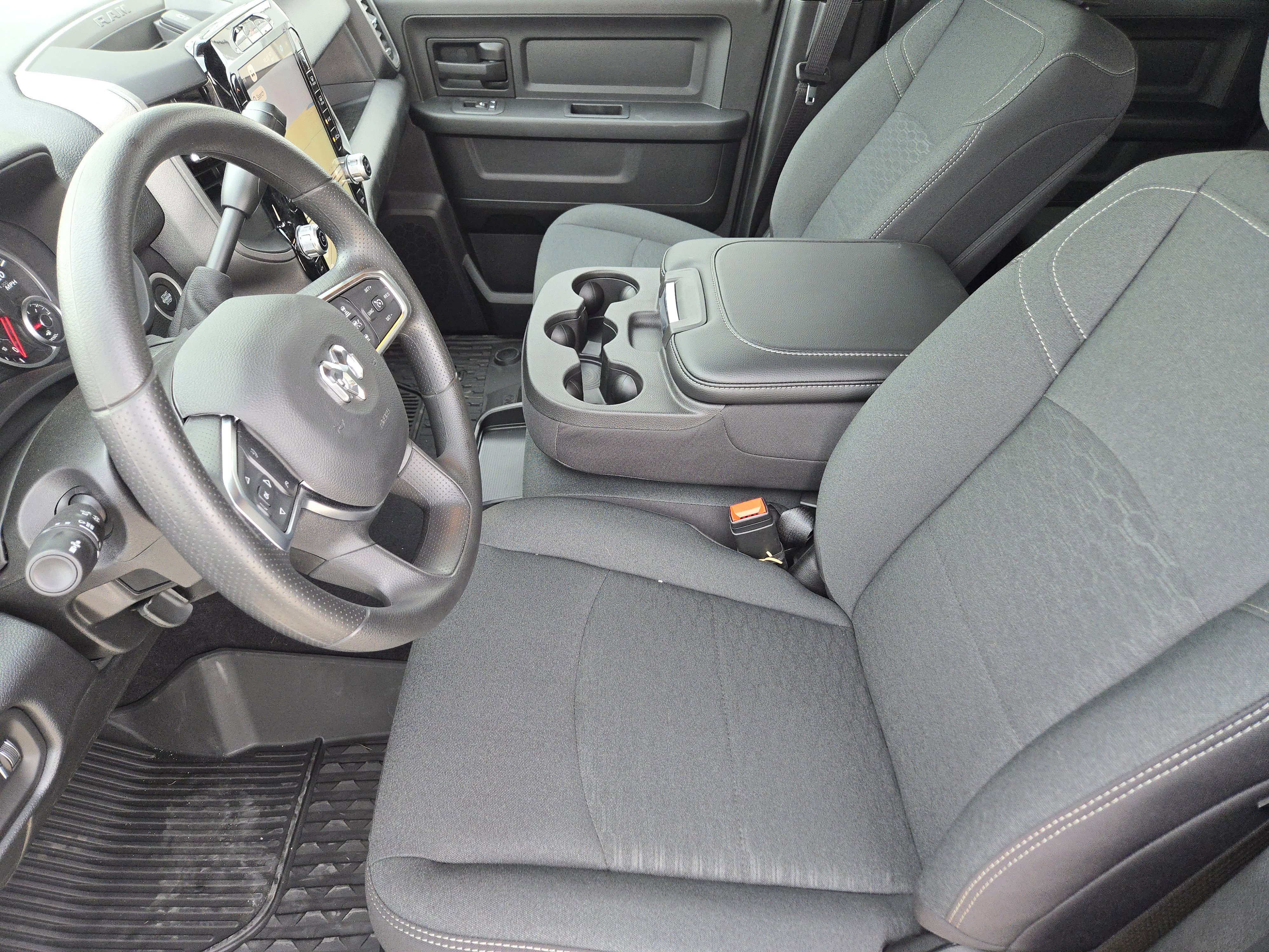 New 2026 RAM 3500 Tradesman AWD/4WD image 11