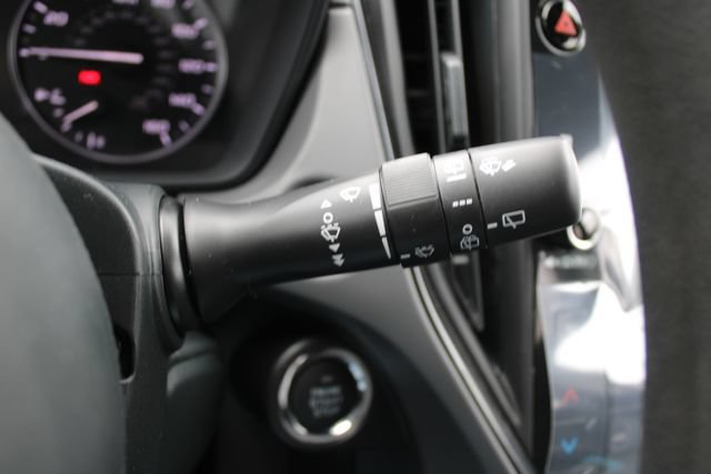 Certified 2025 Subaru Crosstrek 2.5i Premium AWD/4WD image 31