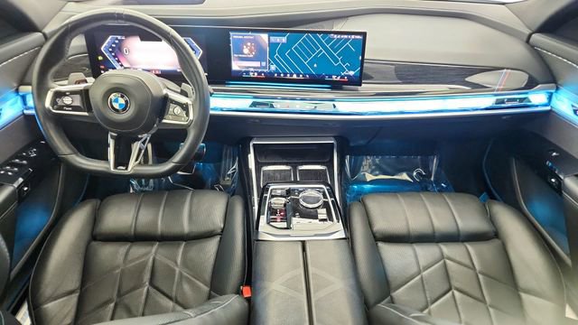 Used 2024 BMW 740i xDrive w/ Premium Package image 93