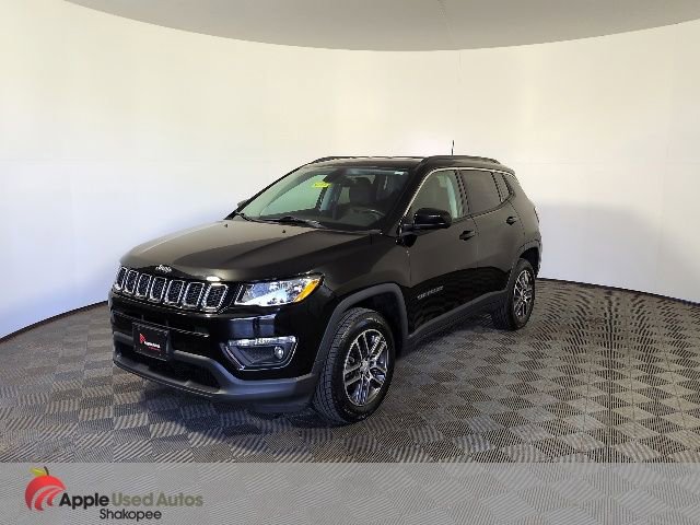 Used 2017 Jeep Compass Latitude w/ Popular Equipment Group AWD/4WD image 3