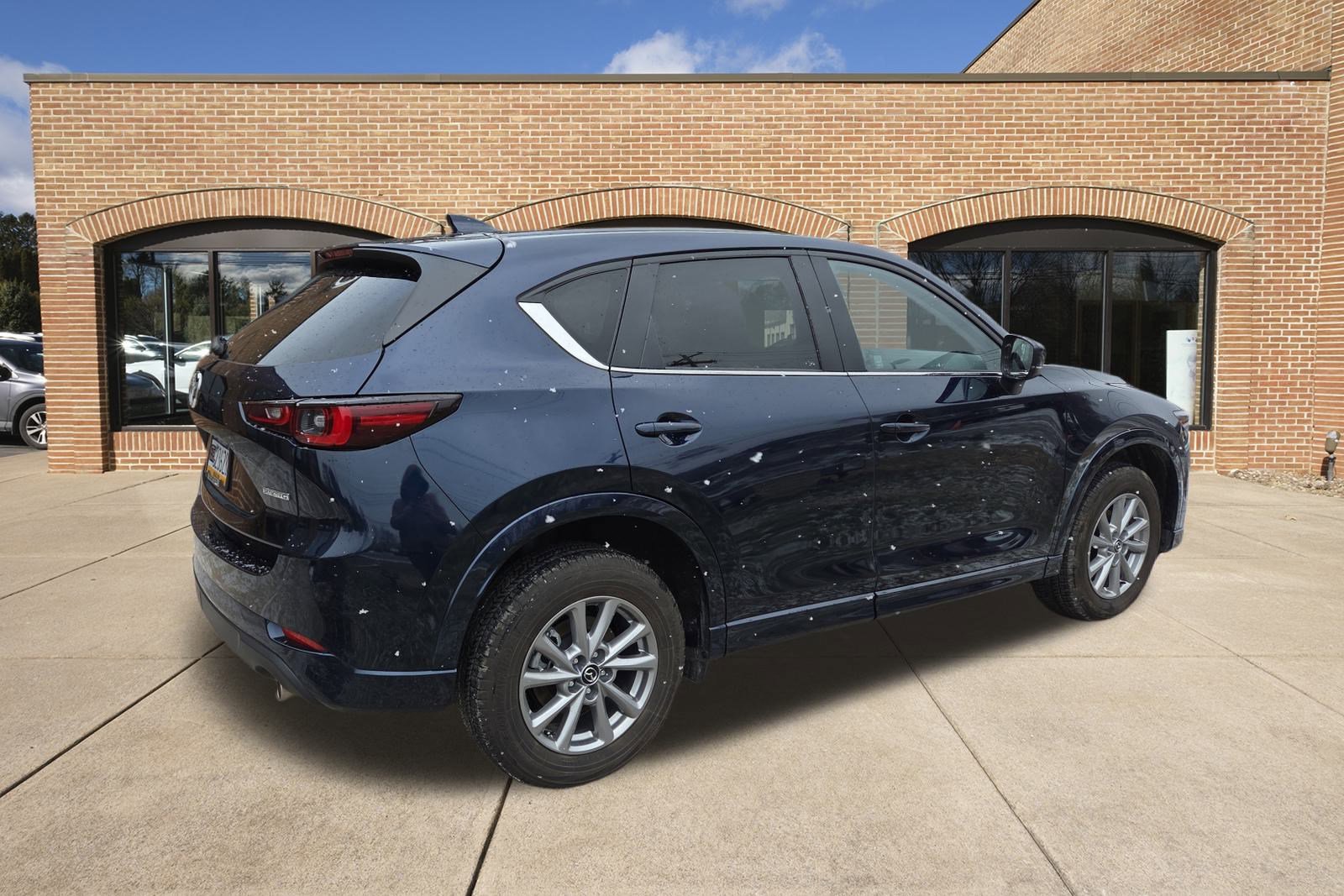 Used 2025 MAZDA CX-5 AWD 2.5 S w/ Preferred Package image 3