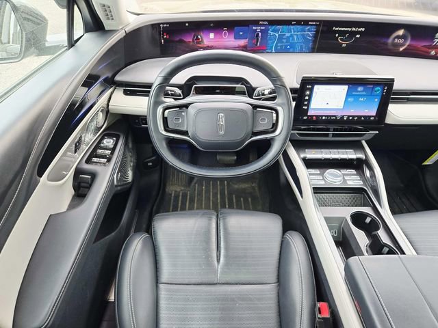 Used 2024 Lincoln Nautilus Reserve w/ Equipment Group 203A AWD/4WD image 8