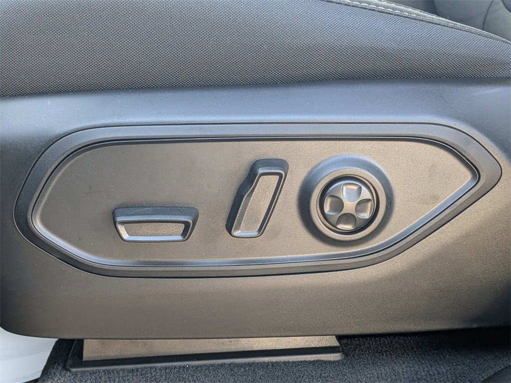 New 2025 Jeep Grand Cherokee Laredo X w/ Trailer Tow Package image 20