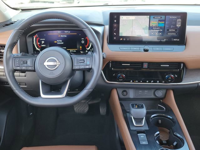 Used 2024 Nissan Rogue Platinum image 9