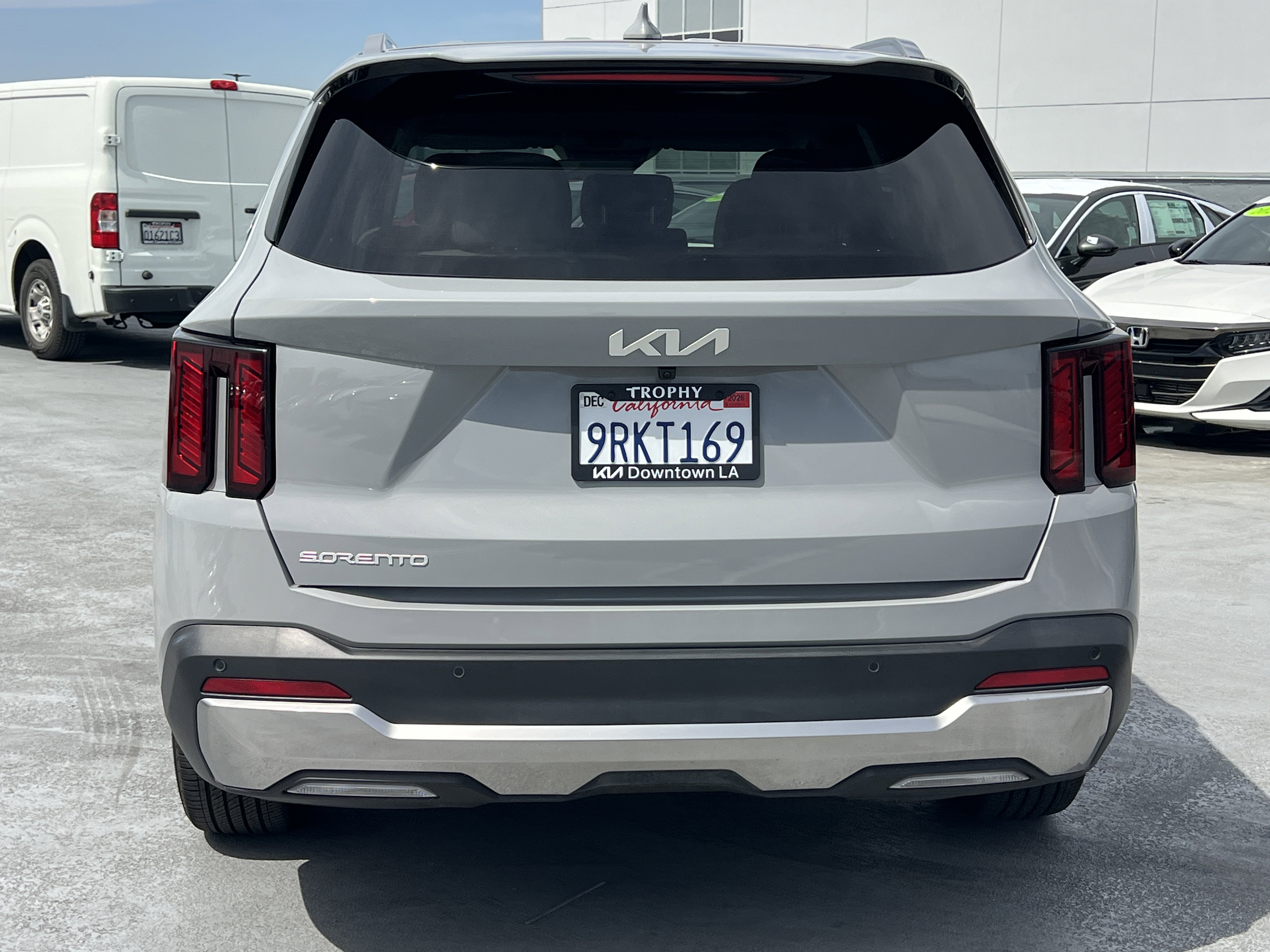 Certified 2025 Kia Sorento S image 6