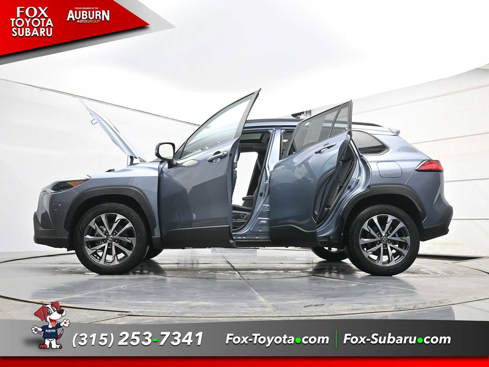 Used 2023 Toyota Corolla Cross XLE w/ Convenience Package image 32