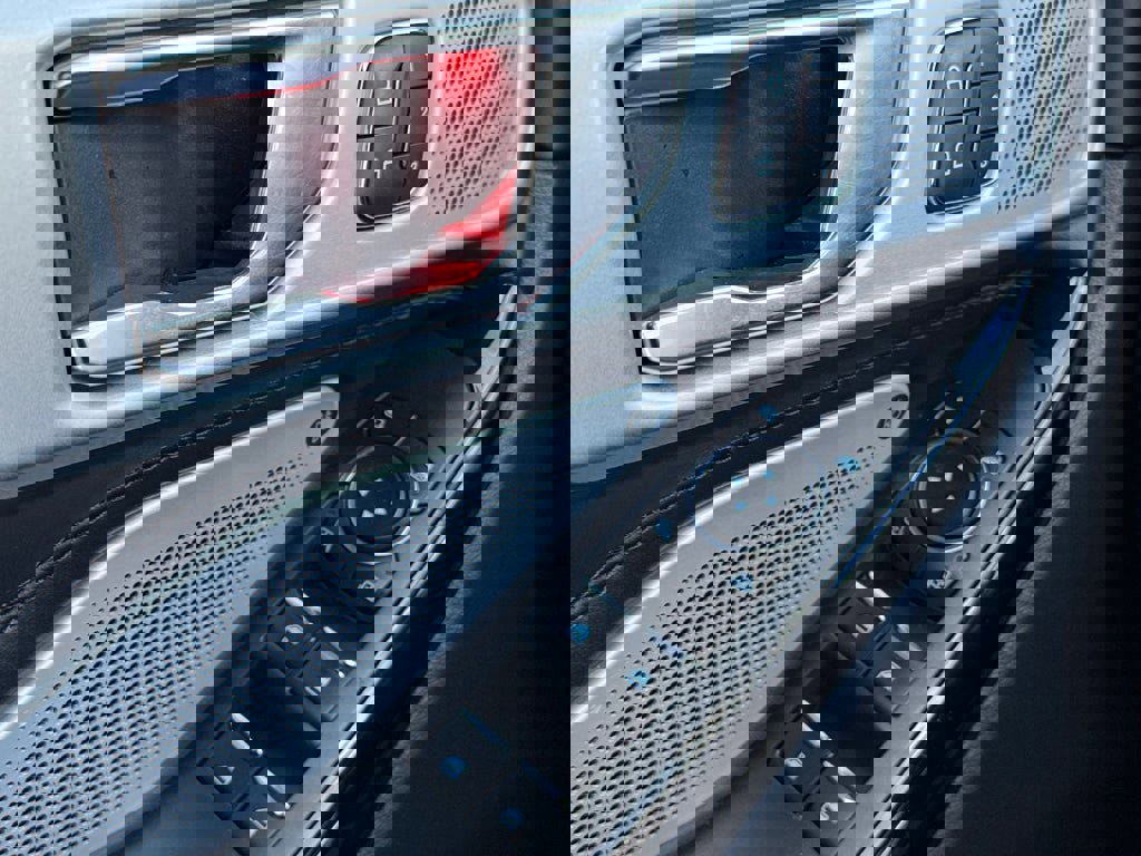 Used 2022 Ford Explorer Platinum w/ Equipment Group 601A image 17