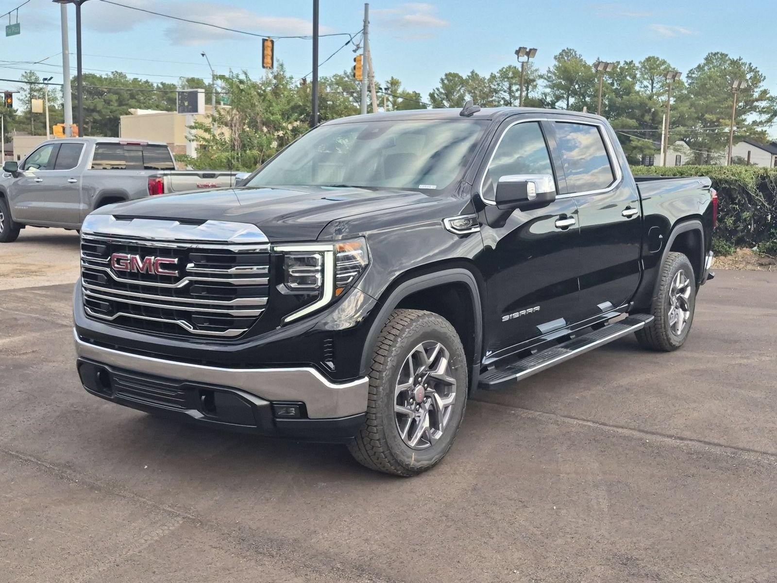 New 2026 GMC Sierra 1500 SLT w/ SLT Premium Package AWD/4WD image 11