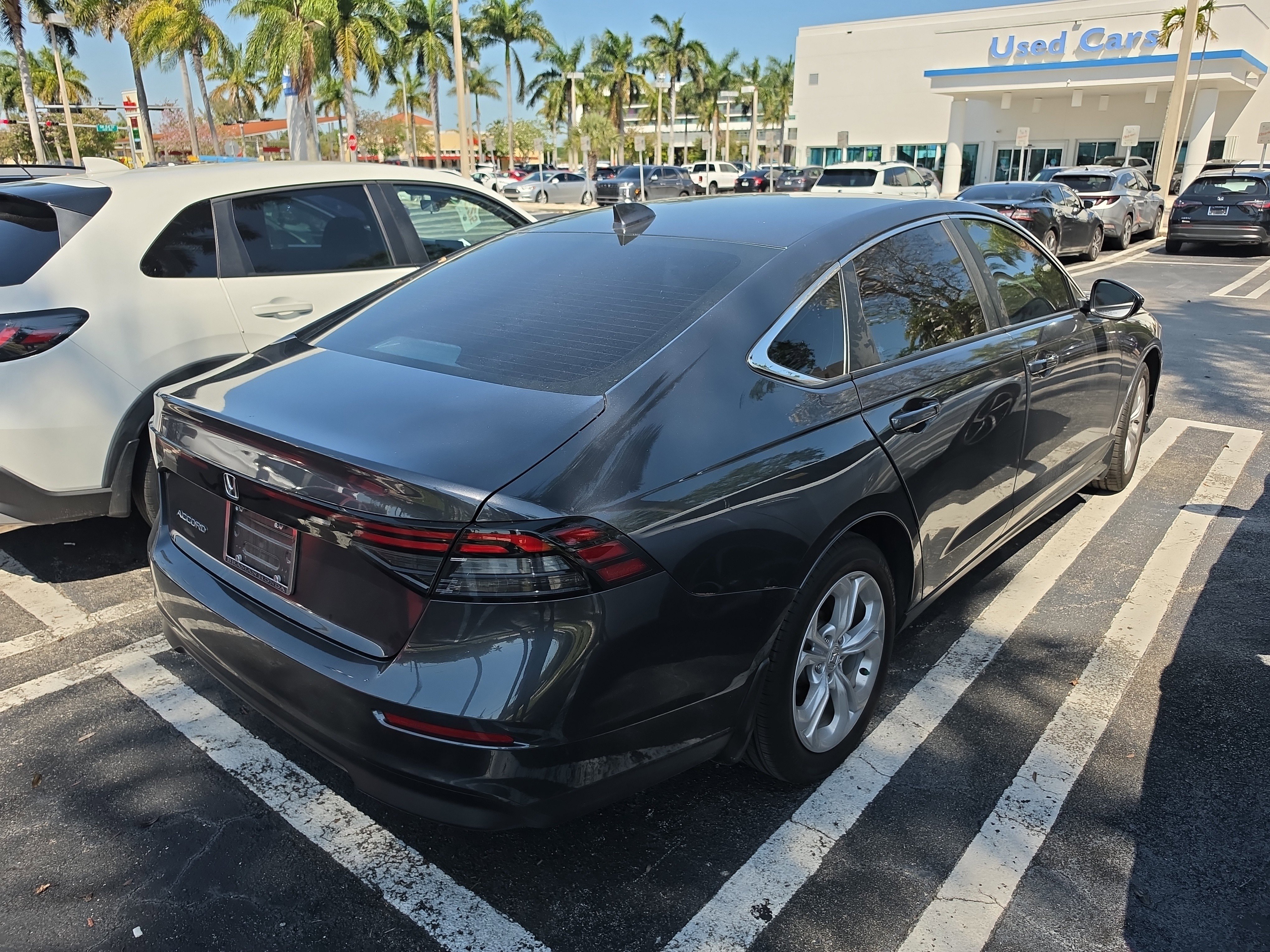 Used 2025 Honda Accord LX image 7