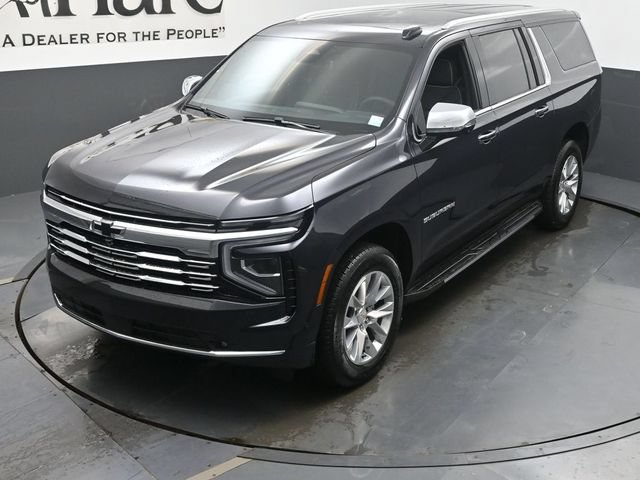 New 2026 Chevrolet Suburban Premier w/ Sun And Tow Package AWD/4WD image 24