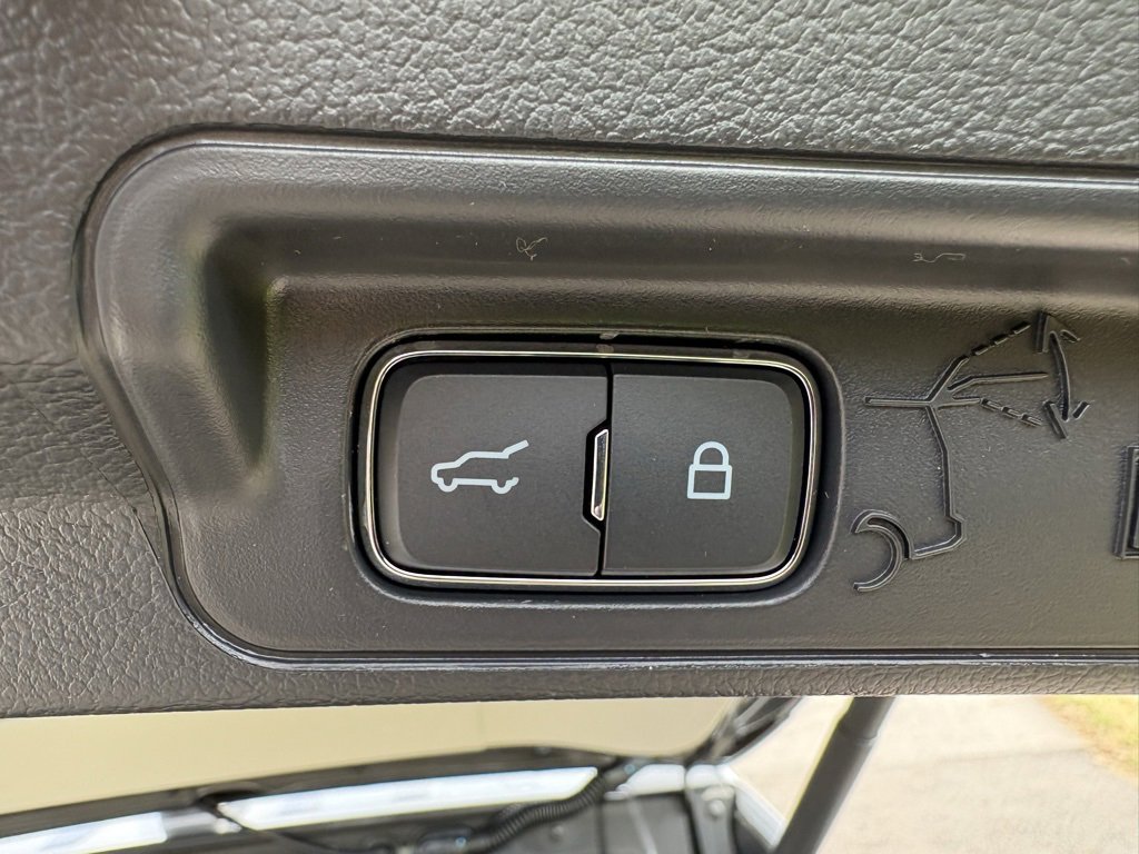 New 2026 Ford Explorer Active w/ Active Comfort Package image 24