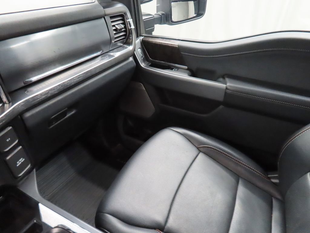 Used 2024 Ford F250 Lariat w/ Chrome Package AWD/4WD image 34