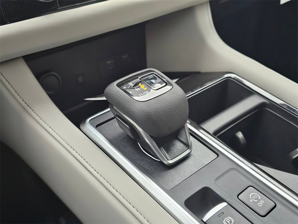 New 2025 Nissan Pathfinder SL w/ Cargo Package image 24