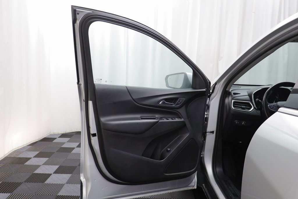 Used 2019 Chevrolet Equinox LT image 4