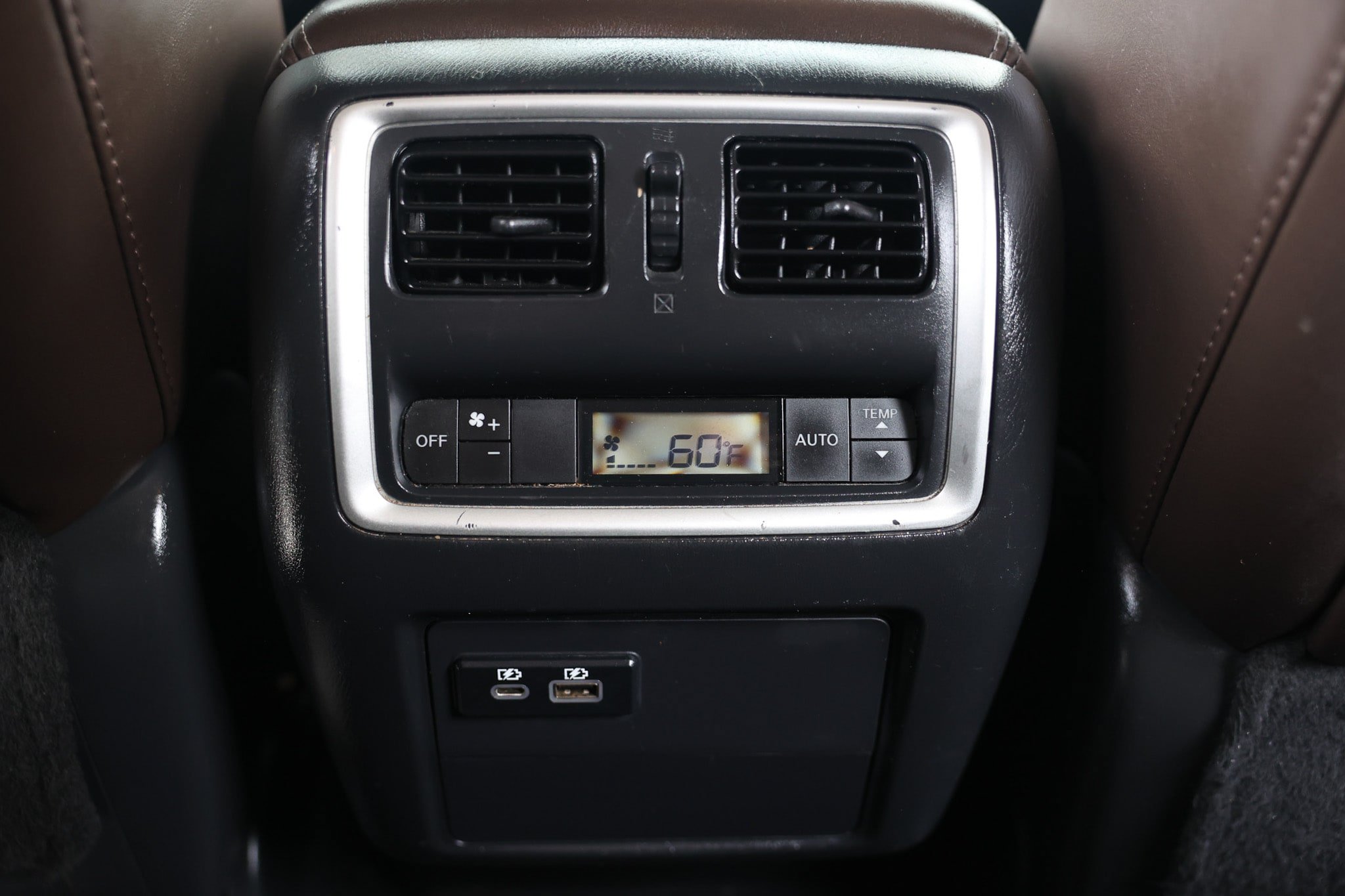 Used 2019 INFINITI QX60 Luxe w/ Essential Package FWD image 44