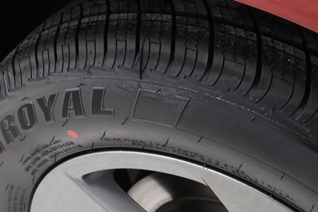 Used 2021 Kia K5 LX image 19