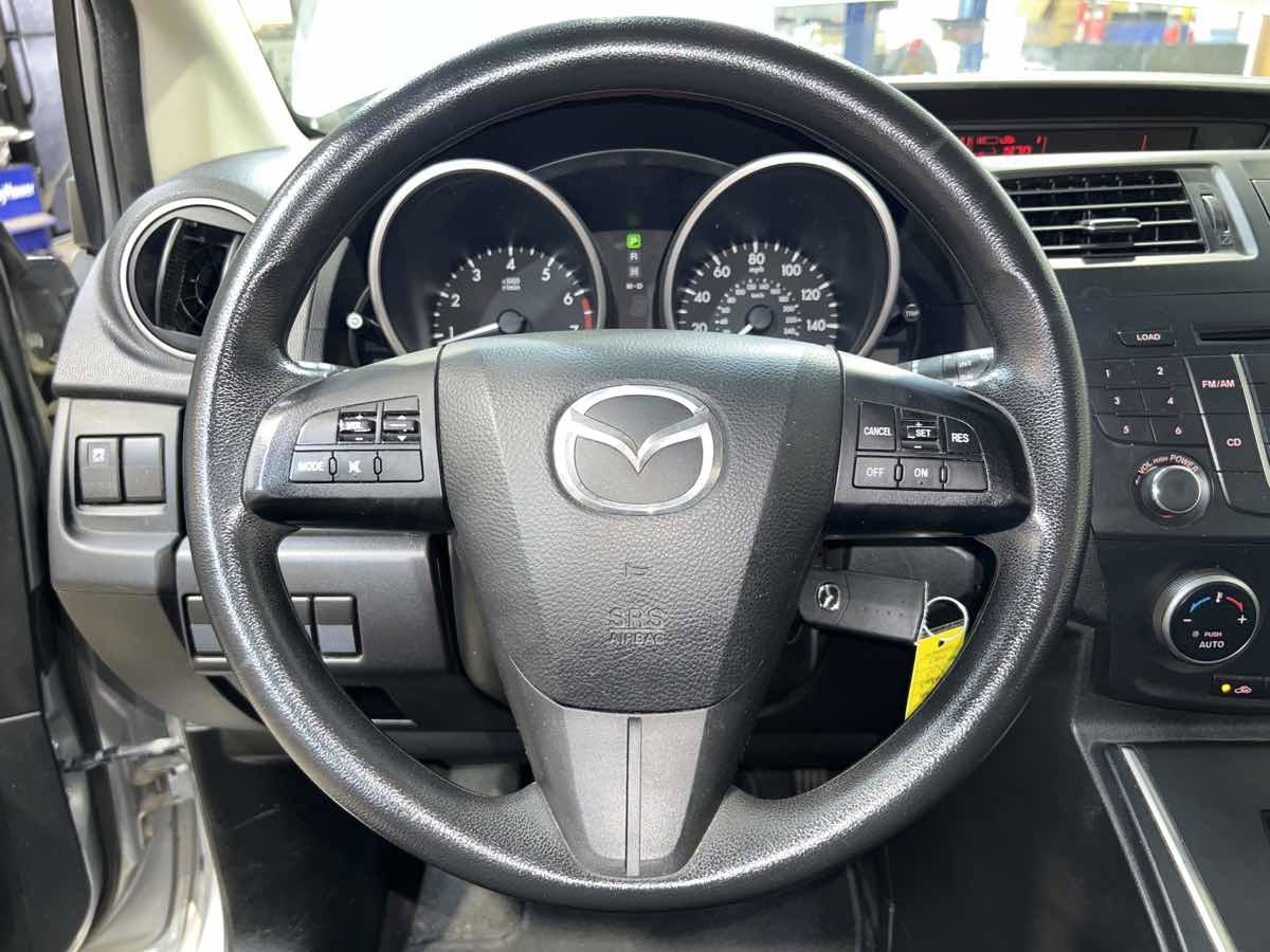 Used 2014 MAZDA MAZDA5 Sport image 17