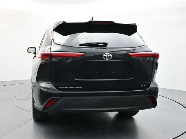 Used 2022 Toyota Highlander XLE image 7