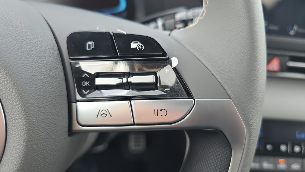 New 2026 Hyundai Elantra Sport FWD image 13
