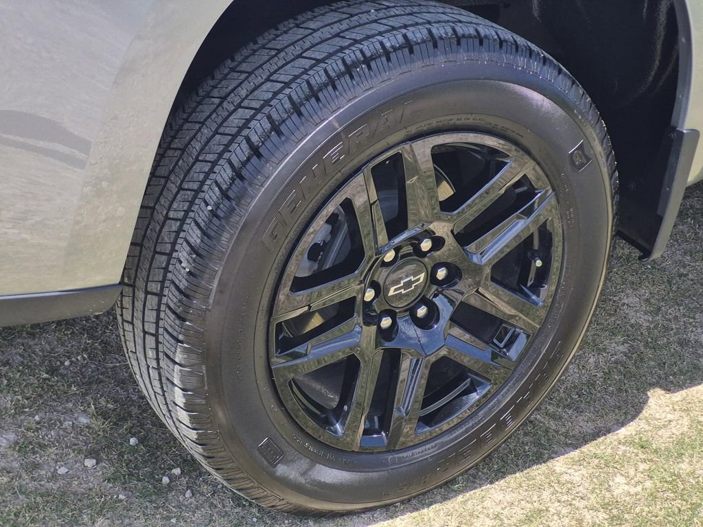 Used 2026 Chevrolet Silverado 1500 RST AWD/4WD image 8