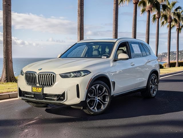 Used 2024 BMW X5 sDrive40i w/ Parking Assistance Package RWD image 2