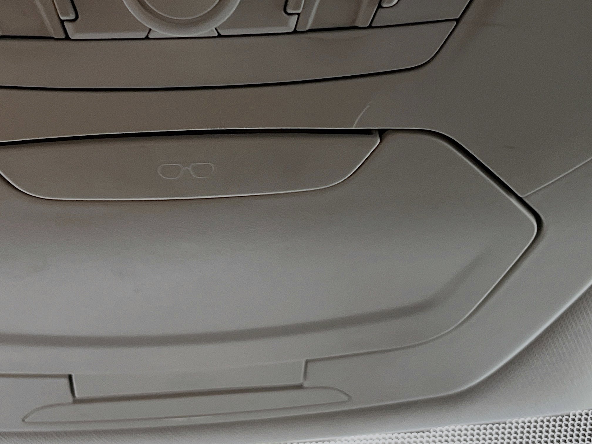 Used 2013 Ford Escape Titanium w/ Parking Technology Pkg FWD image 22