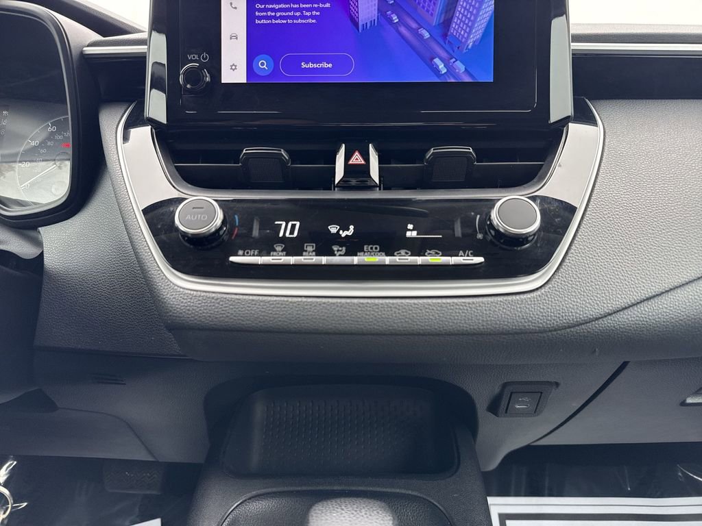 Used 2024 Toyota Corolla LE FWD image 16