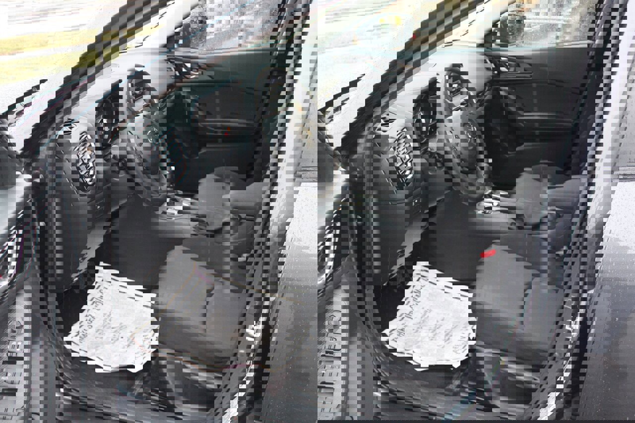 Used 2014 MAZDA MAZDA3 i Sport image 8