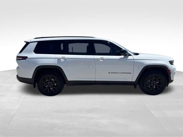 Used 2024 Jeep Grand Cherokee L Laredo AWD/4WD image 6