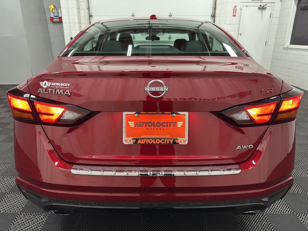 Used 2023 Nissan Altima 2.5 SR w/ SR Premium Package AWD/4WD image 9