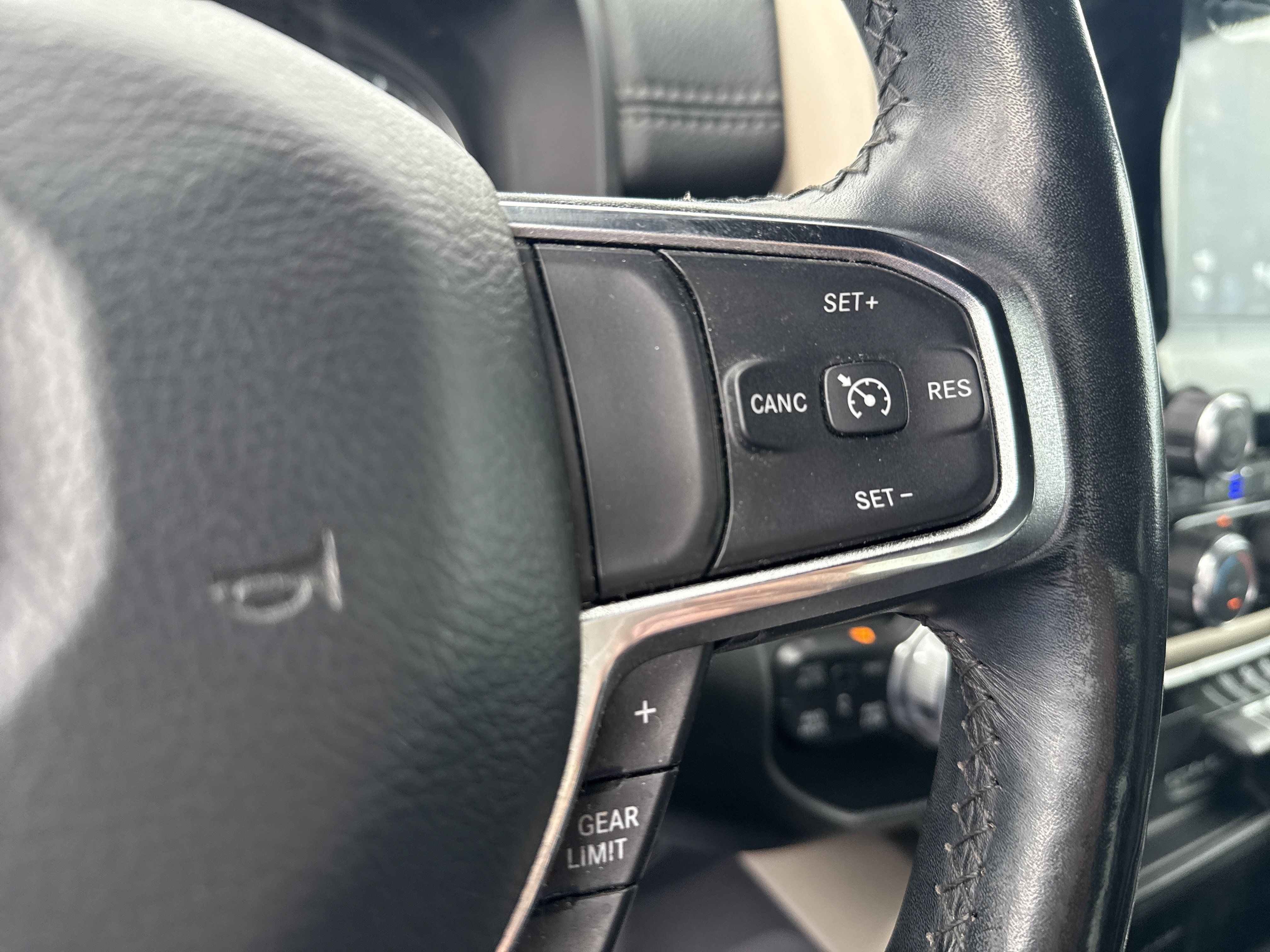 Used 2019 RAM 1500 Laramie AWD/4WD image 20