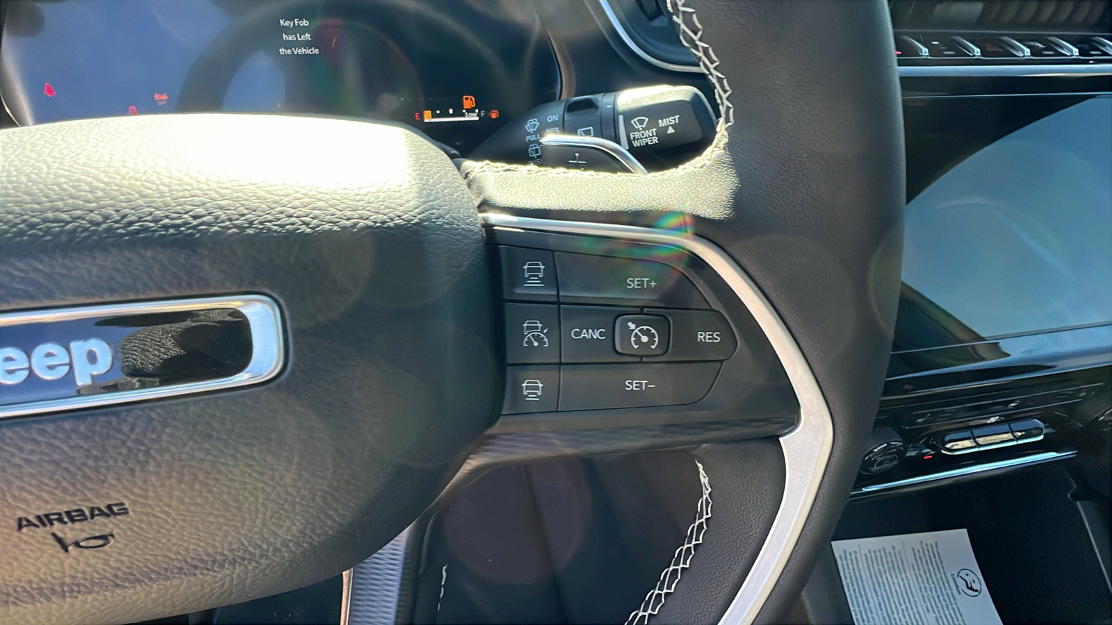 New 2025 Jeep Grand Cherokee L Altitude image 25