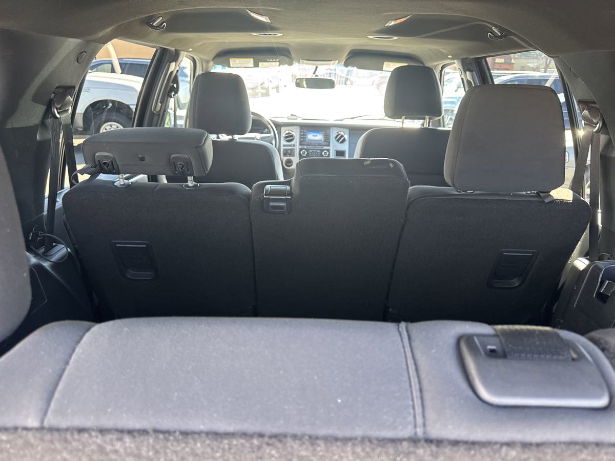 Used 2017 Ford Expedition XLT image 11