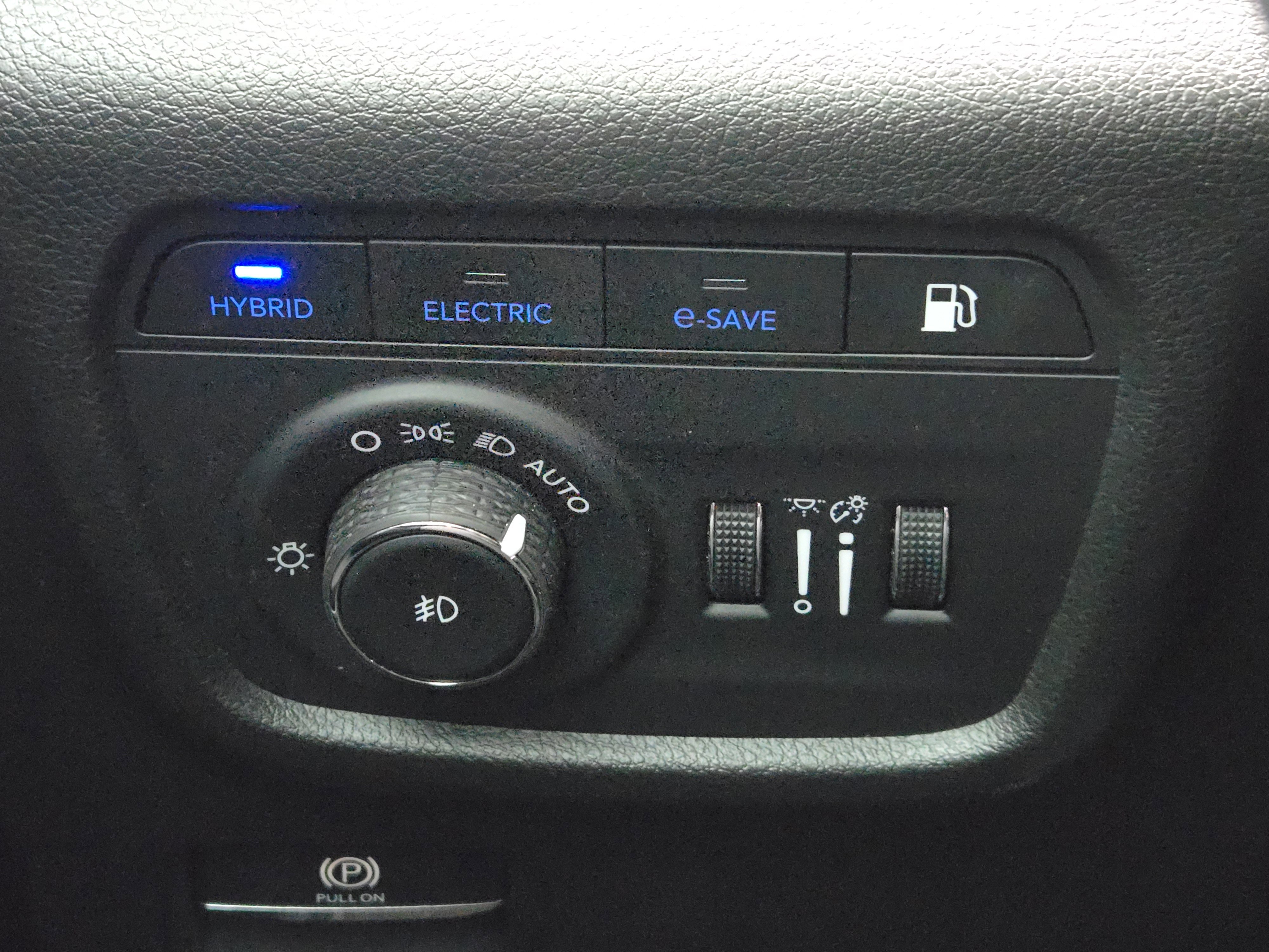 Used 2022 Jeep Grand Cherokee Trailhawk w/ Luxury Tech Group III image 25