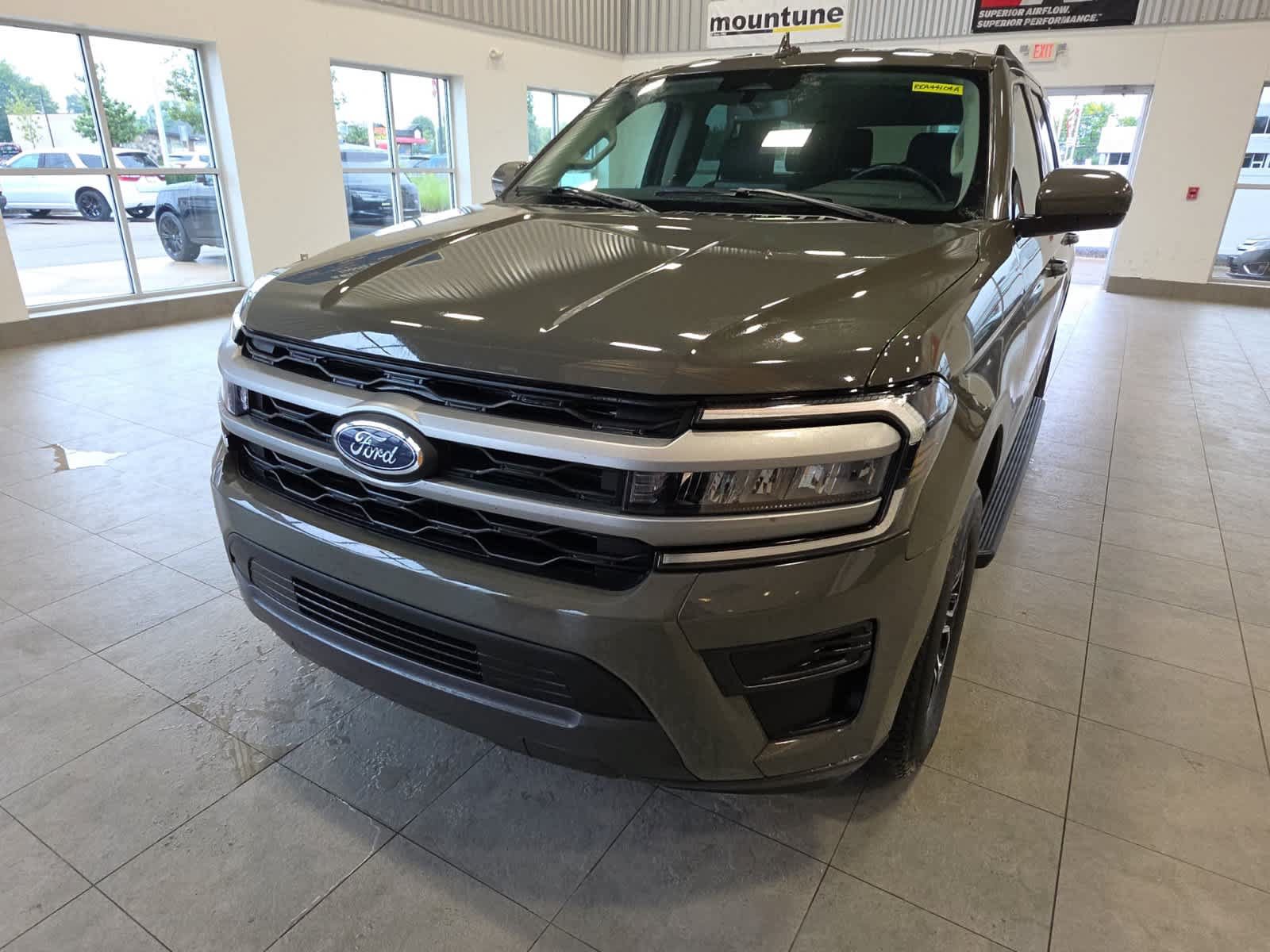 Used 2024 Ford Expedition XLT AWD/4WD video 1